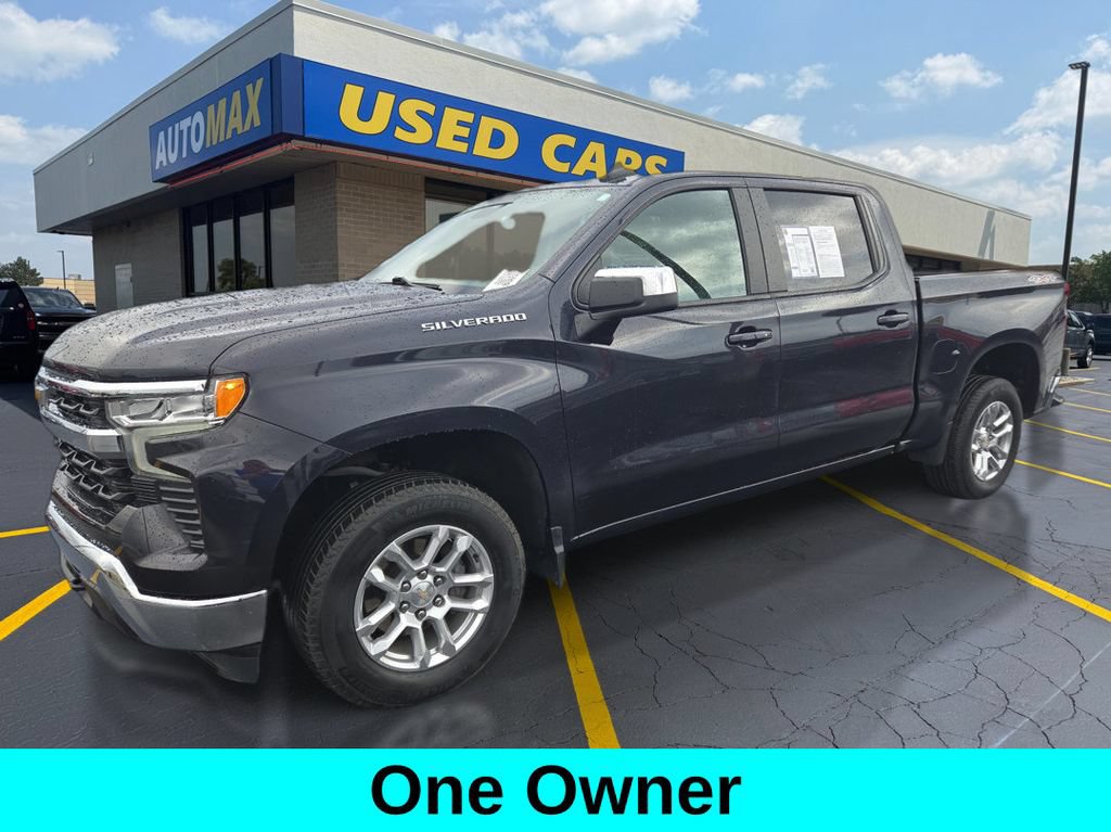 Used 2024 Chevrolet Silverado 1500 LT AWD/4WD image 1