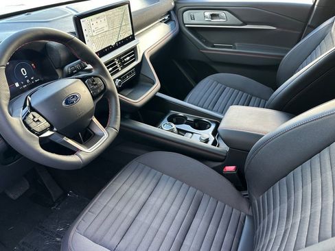 New 2026 Ford Explorer ST-Line w/ ST-Line Street Pack image 7