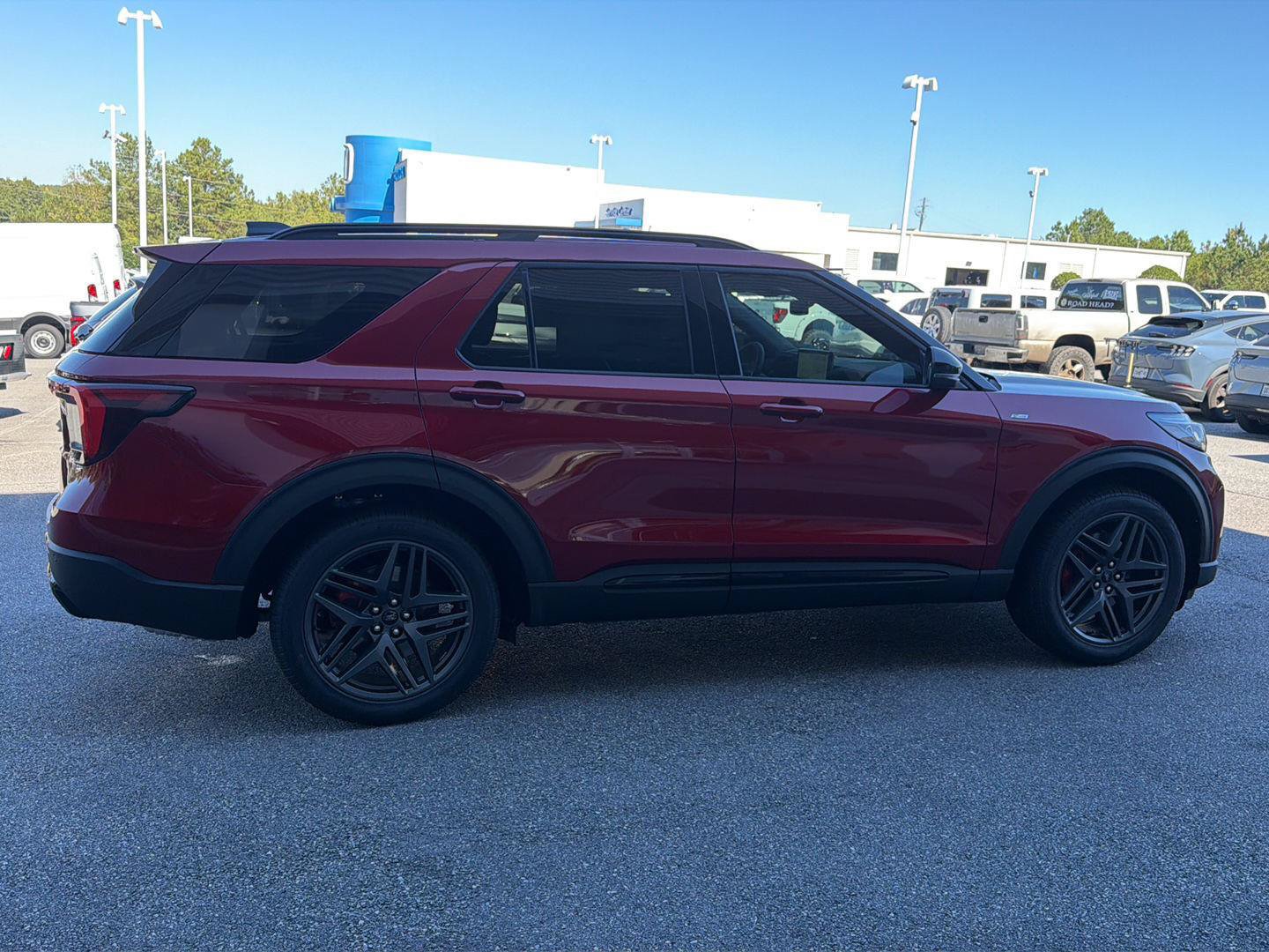 New 2027 Ford Explorer ST-Line w/ Premium Package RWD image 31