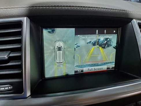 Used 2014 Mercedes-Benz GL 450 4MATIC image 32