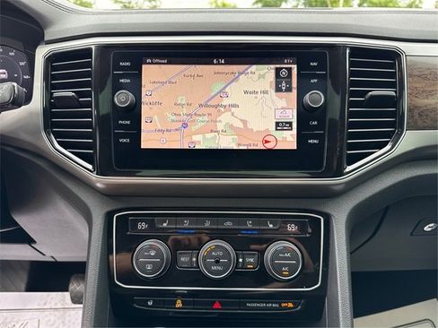 Used 2019 Volkswagen Atlas SEL Premium image 32