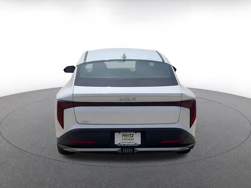 Used 2025 Kia K4 LXS image 12