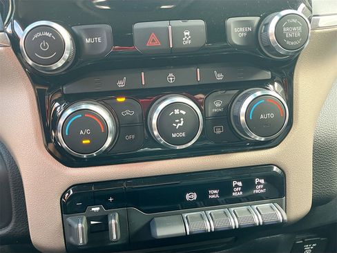 Used 2021 RAM 3500 Laramie w/ Cold Weather Group image 16