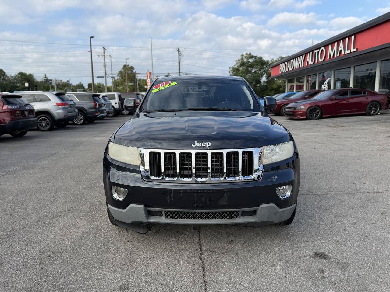 Used 2013 Jeep Grand Cherokee Laredo AWD/4WD image 8