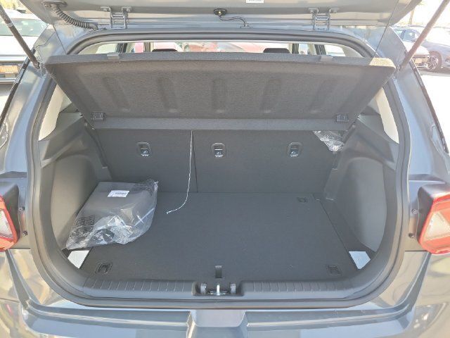 New 2026 Hyundai Venue SE FWD image 24