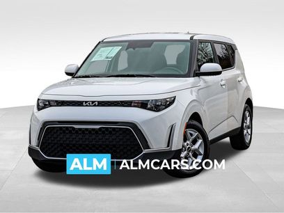 Used 2025 Kia Soul LX w/ LX Technology Package