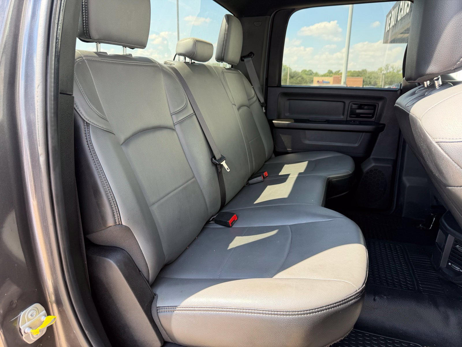 Used 2023 RAM 3500 Tradesman RWD image 32
