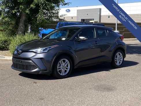 Used 2020 Toyota C-HR LE FWD image 2