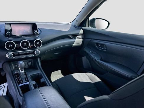 Used 2025 Nissan Sentra S FWD image 29