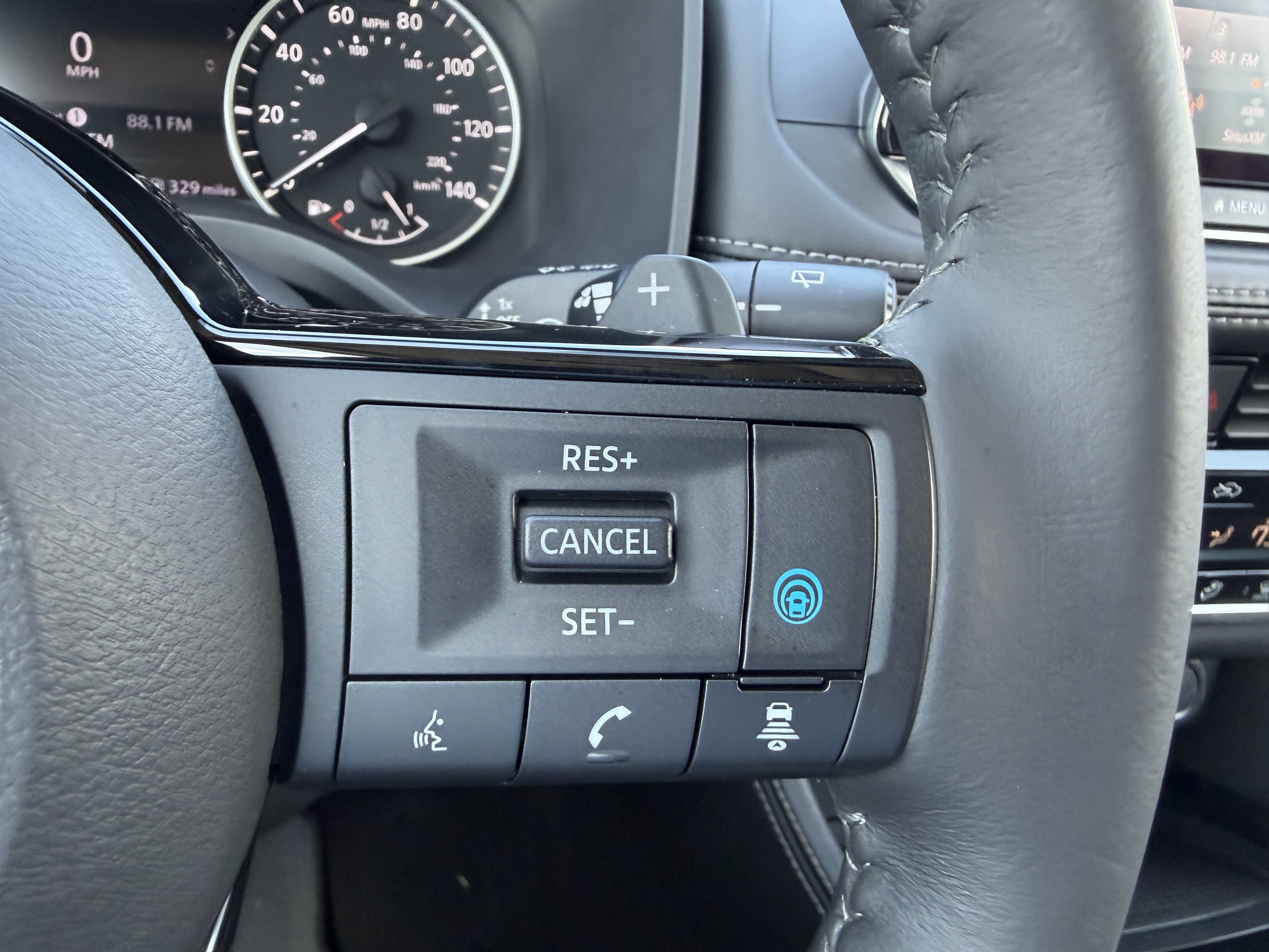 Used 2021 Nissan Rogue SL FWD image 30