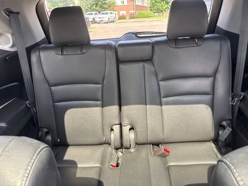 Used 2017 Honda Pilot Elite image 26
