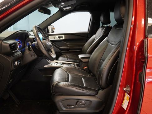 Used 2020 Ford Explorer ST image 5