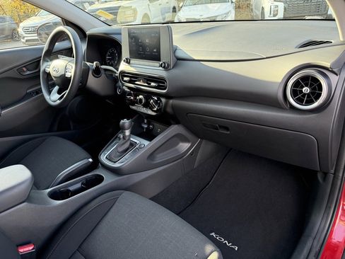 Used 2022 Hyundai Kona SEL image 37