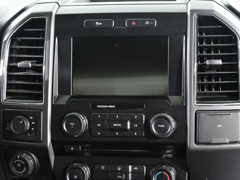 Used 2018 Ford F150 XLT w/ Equipment Group 301A Mid image 9