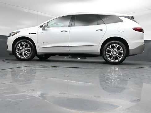 Used 2019 Buick Enclave Avenir w/ Avenir Technology Package AWD/4WD image 41