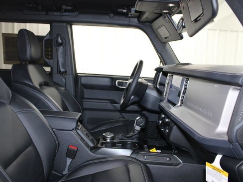 Used 2025 Ford Bronco Outer Banks AWD/4WD image 35