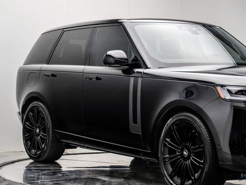 Used 2024 Land Rover Range Rover SE image 21