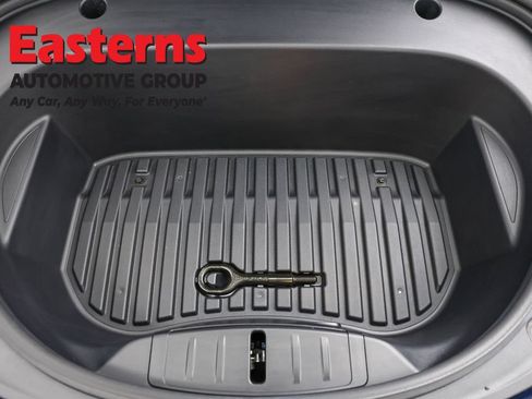 Used 2023 Tesla Model 3 Standard Range RWD image 7