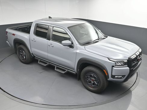 Certified 2025 Nissan Frontier PRO-4X AWD/4WD image 32