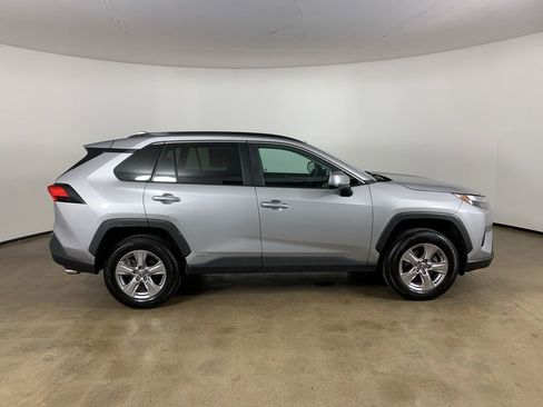 Used 2023 Toyota RAV4 XLE w/ XLE Grade Weather Package AWD/4WD image 7