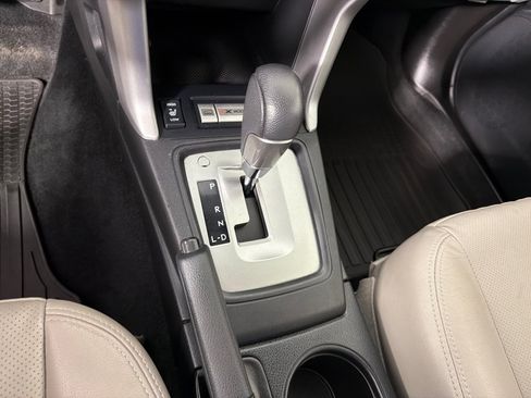 Used 2015 Subaru Forester 2.5i Limited w/ Popular Package #1 AWD/4WD image 16
