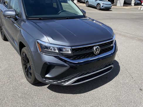 Used 2022 Volkswagen Taos SE image 45