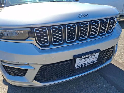 Certified 2022 Jeep Grand Cherokee Summit AWD/4WD image 32
