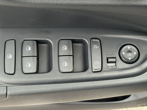 New 2026 Hyundai Venue SEL FWD image 15