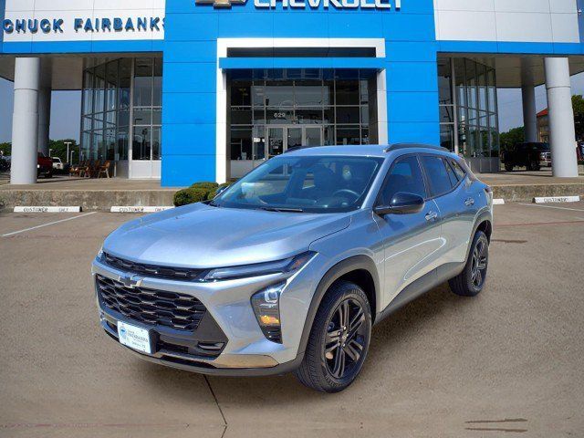 Certified 2025 Chevrolet Trax ACTIV w/ Driver Confidence Package FWD image 1