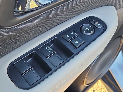 Certified 2020 Honda HR-V LX image 13