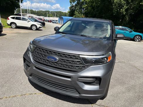 Used 2021 Ford Explorer 4WD w/ Class III Trailer Tow Package image 3
