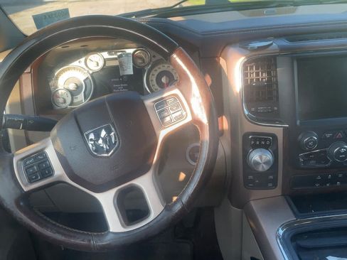 Used 2017 RAM 1500 Laramie Longhorn AWD/4WD image 4