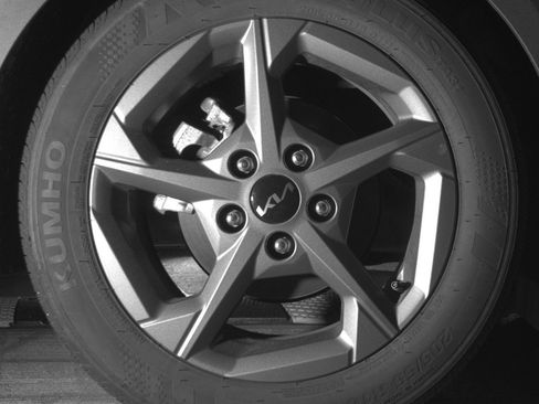 Used 2025 Kia K4 FWD image 15