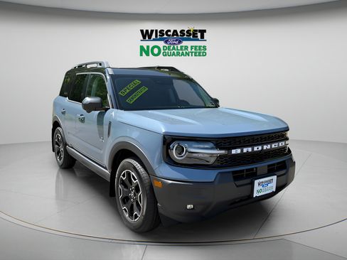 Used 2025 Ford Bronco Sport Outer Banks w/ Outer Banks Tech Package+ AWD/4WD image 1