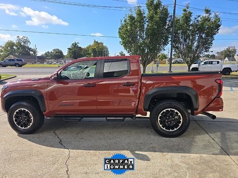 Used 2025 Toyota Tacoma TRD Sport image 20