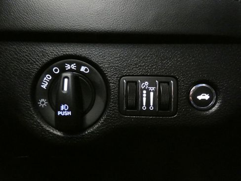 Used 2023 Dodge Charger Scat Pack w/ Dynamics Package RWD image 18