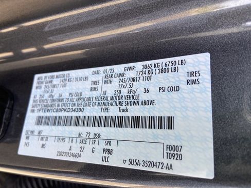 Used 2023 Ford F150 XLT image 32