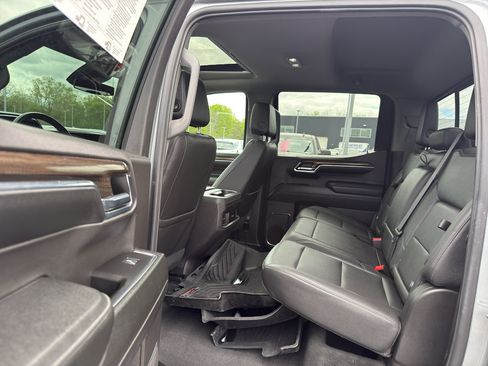 Certified 2024 Chevrolet Silverado 1500 LT Trail Boss w/ Convenience Package II AWD/4WD image 31