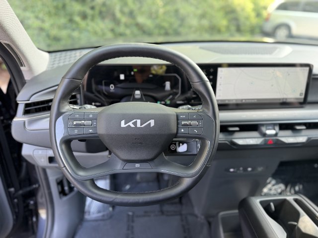 Certified 2026 Kia EV9 Light RWD image 21