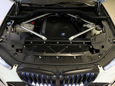 Certified 2024 BMW X5 xDrive40i w/ M Sport Package image 38