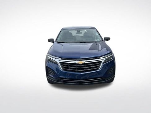 Used 2022 Chevrolet Equinox LS w/ Driver Confidence II Package AWD/4WD image 11