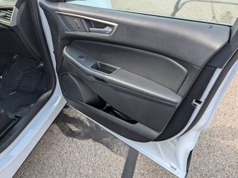 Used 2024 Ford Edge SEL AWD/4WD image 4