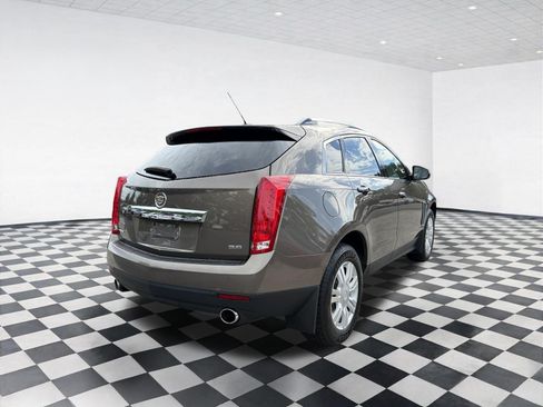 Used 2016 Cadillac SRX Luxury w/ Driver Awareness Package FWD image 4