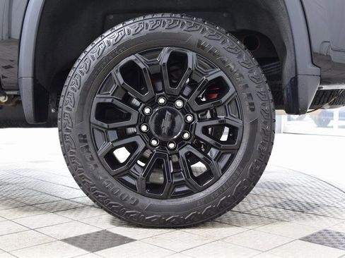 Used 2024 Chevrolet Silverado 2500 High Country w/ High Country Premium Package image 29