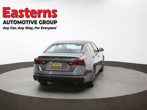 Used 2023 Nissan Altima 2.5 SR FWD image 37