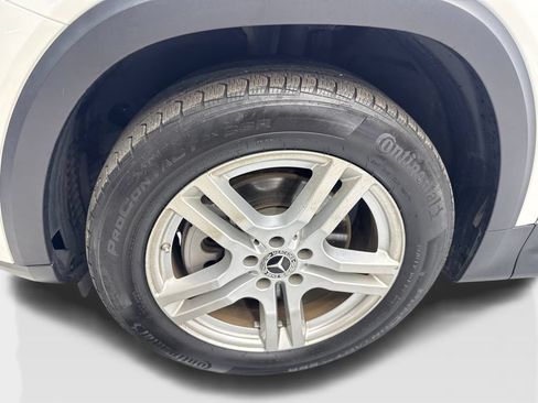 Used 2023 Mercedes-Benz GLB 250 4MATIC image 90