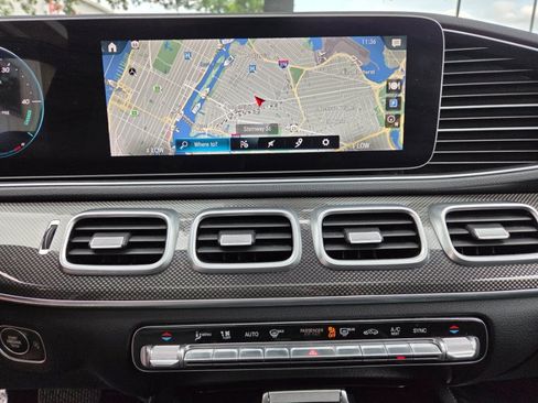 Used 2022 Mercedes-Benz GLE 350 4MATIC w/ AMG Line Exterior image 10