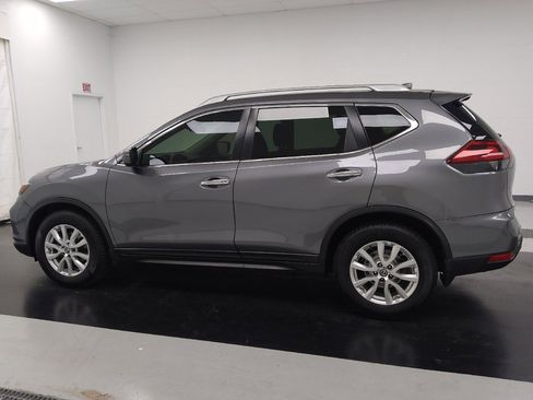 Used 2019 Nissan Rogue SV FWD image 3