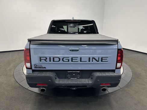 Certified 2024 Honda Ridgeline Black Edition image 6