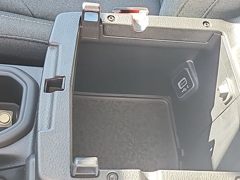 New 2026 Jeep Wrangler Sport S image 32